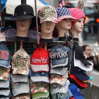 Caps
